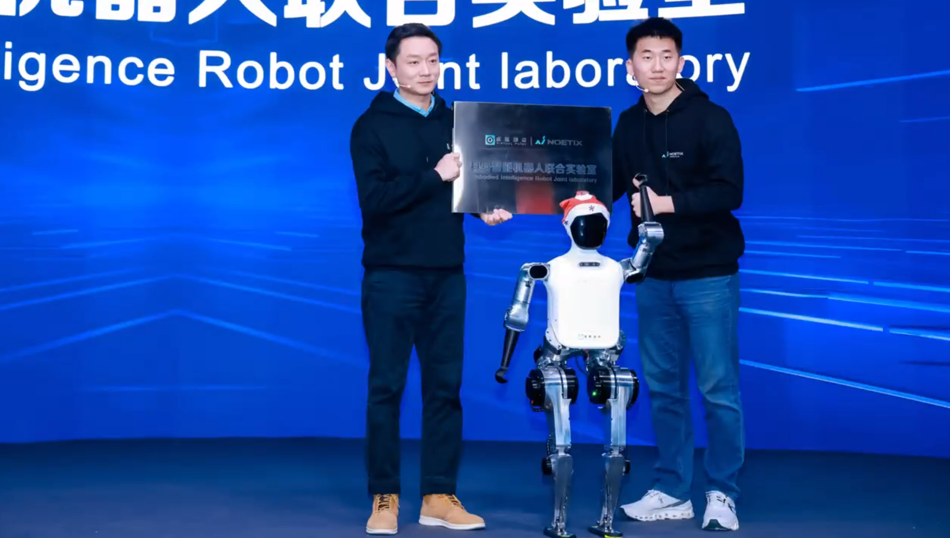 躬身入局具身智能丨尊龙凯时·虚拟动点用空间盘算补齐机械人能力拼图